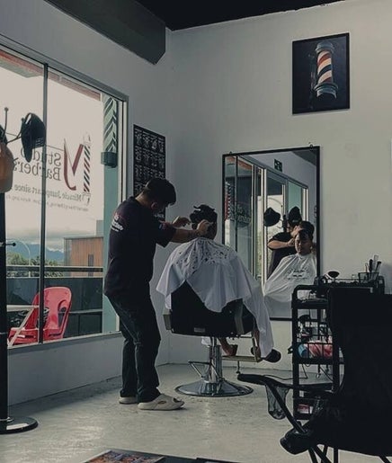 MJ STUDIO BARBERSHOP image 2