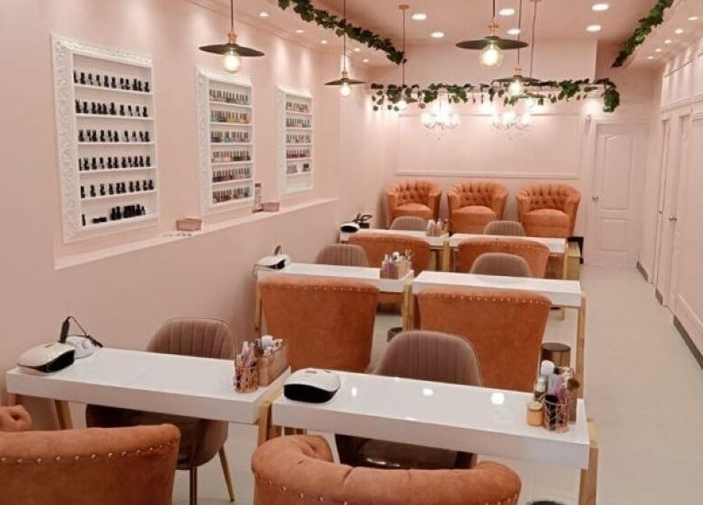 Interior sofisticado de Glam Spa Bogota - Sede Restrepo en Bogotá, D.c., CO, perfecto para relajarse.