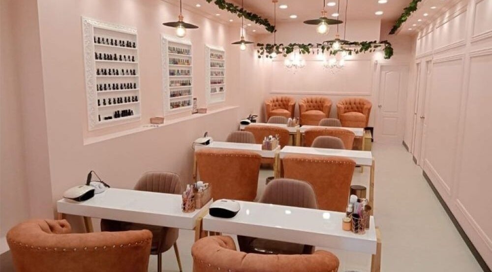 Interior sofisticado de Glam Spa Bogota - Sede Restrepo en Bogotá, D.c., CO, perfecto para relajarse.