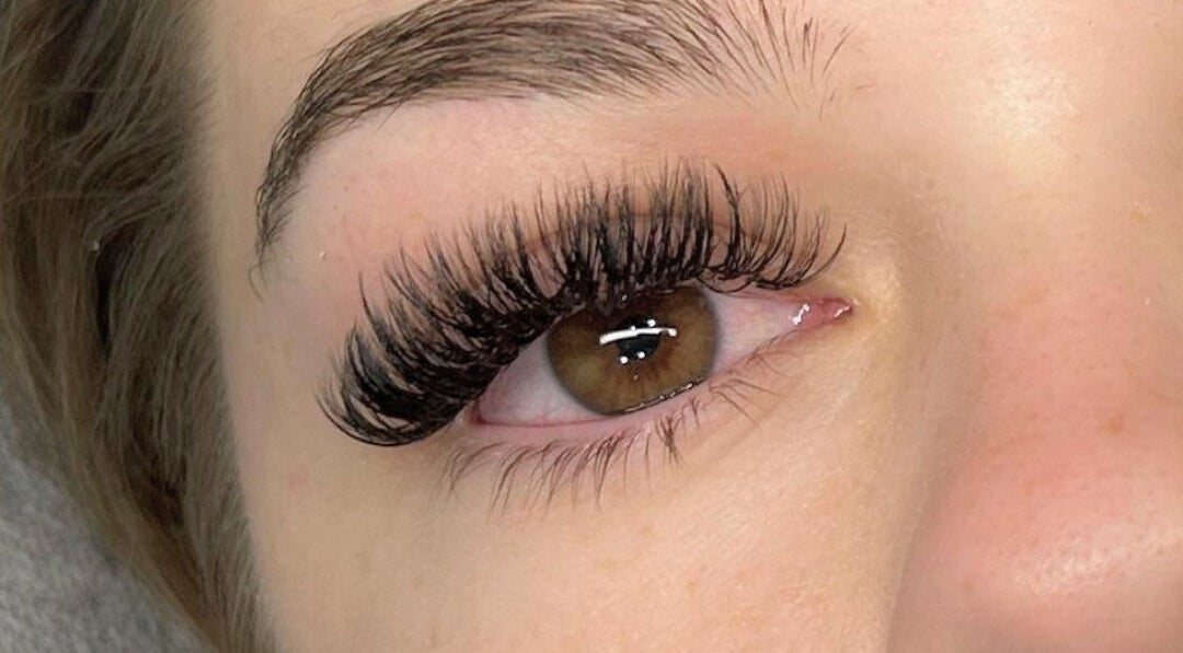 Close-up of a styled eyelash at Lash Radiance in Melbourne, Victoria, AU.