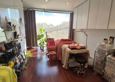 Calm treatment area at TOKYO LASH (ex E's lashes by Eri), Petersham, New South Wales, AU with natural light.