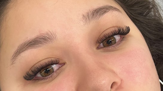 Umi Lash & Beauty
