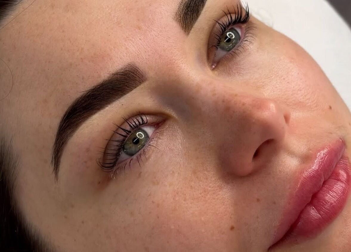 Perfectly shaped brows at Glam Up by Lex, Coventry, England, GB. Enhancing beauty, defining elegance.