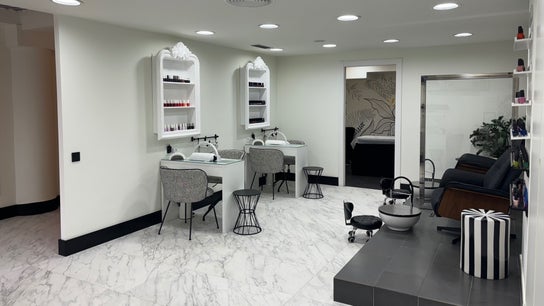 Beauty Salon 300th Avenue
