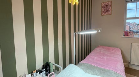 Brow & Glow- By Ell