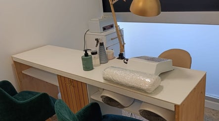 Imagen 3 de Uñas/Cejas y mucho más