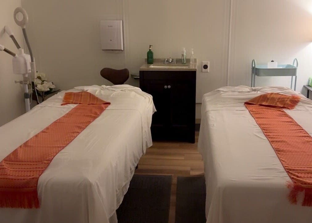 Relax in twin massage beds at Las Vegas's Luxurious Expert in Relaxation, Las Vegas, Nevada, US.