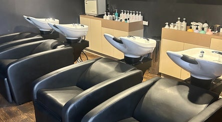 Gambar Charlie Joy Salon 3