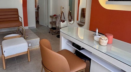 Once - nail bar