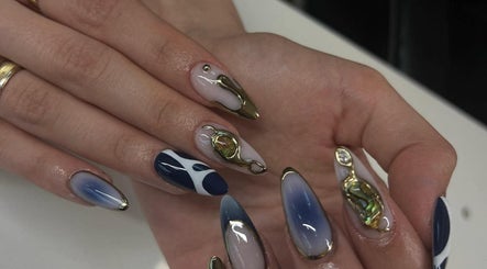 Lux Nails Spa& Lash