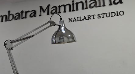 Sambatra Maminiaina Nail art studio image 3