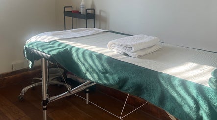 Relaxing spa table at Chin Up Manual Face Therapy, Huddersfield, England, GB for a rejuvenating experience.