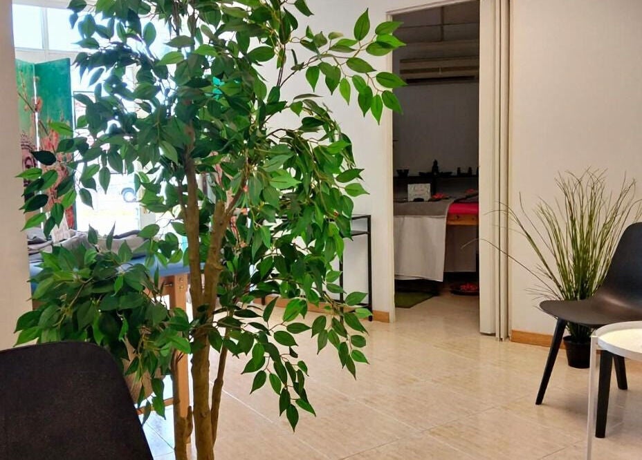 Acogedor espacio en Lanzarote Massages, Costa Teguise, Canarias, ES.