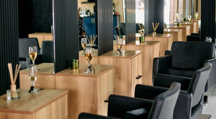 Jada's Hair Studio