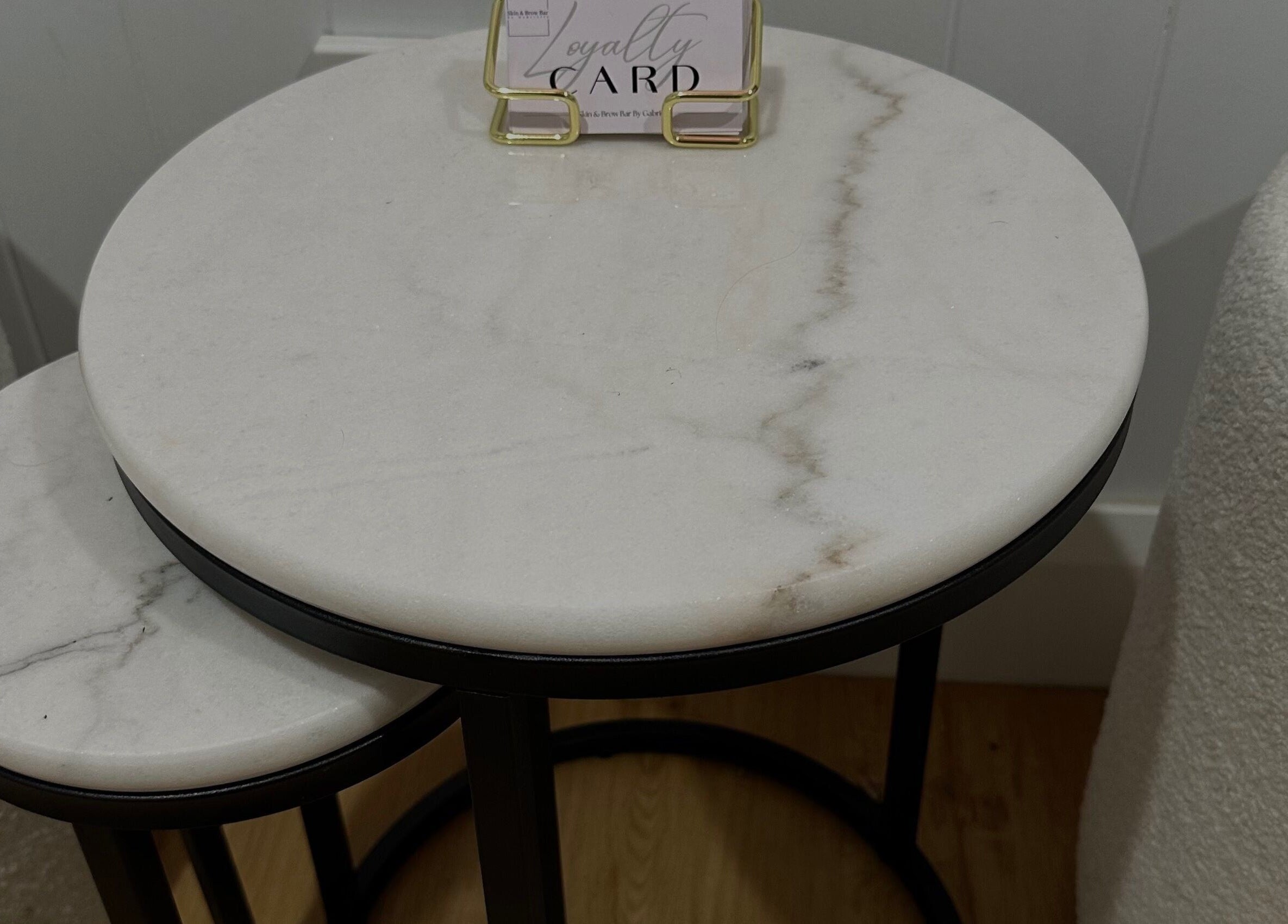 Chic marble tables at Skin and Brow Bar By Gabrielle, Portsmith, Queensland, AU. Perfect for beauty treatments.
