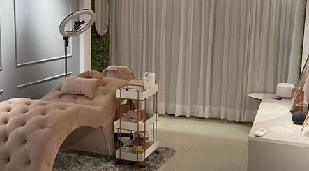Lash&lavish beauty studio