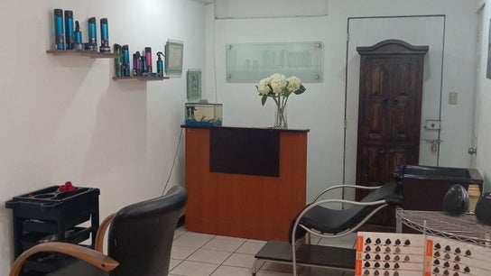D'capash Hair Salon