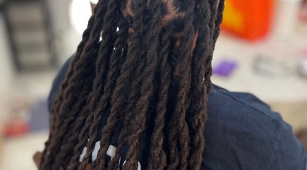Mazani Styles image 2
