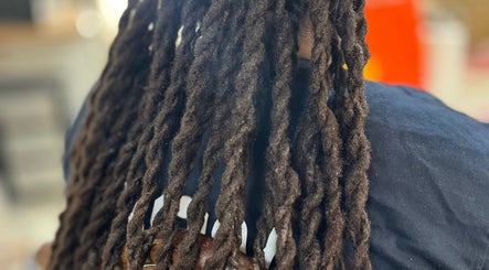 Mazani Styles image 3