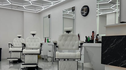 BARBER PARADISE image 2