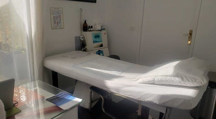 COLOZEN image 3