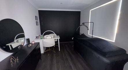 NailnBeauty bar