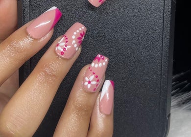 Chic floral nail art at TipTastic Nails, Plymouth, Tobago, TT.