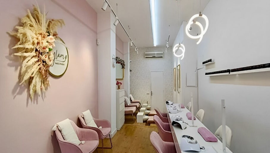 Glam Nails Studio - Guillem Tell image 1
