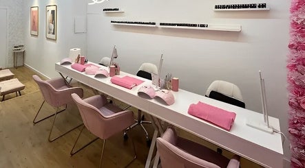 GLAM Nails Studio - Guillem Tell, bilde 2