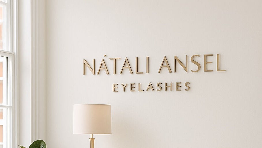 Lash Extensions London, bilde 1