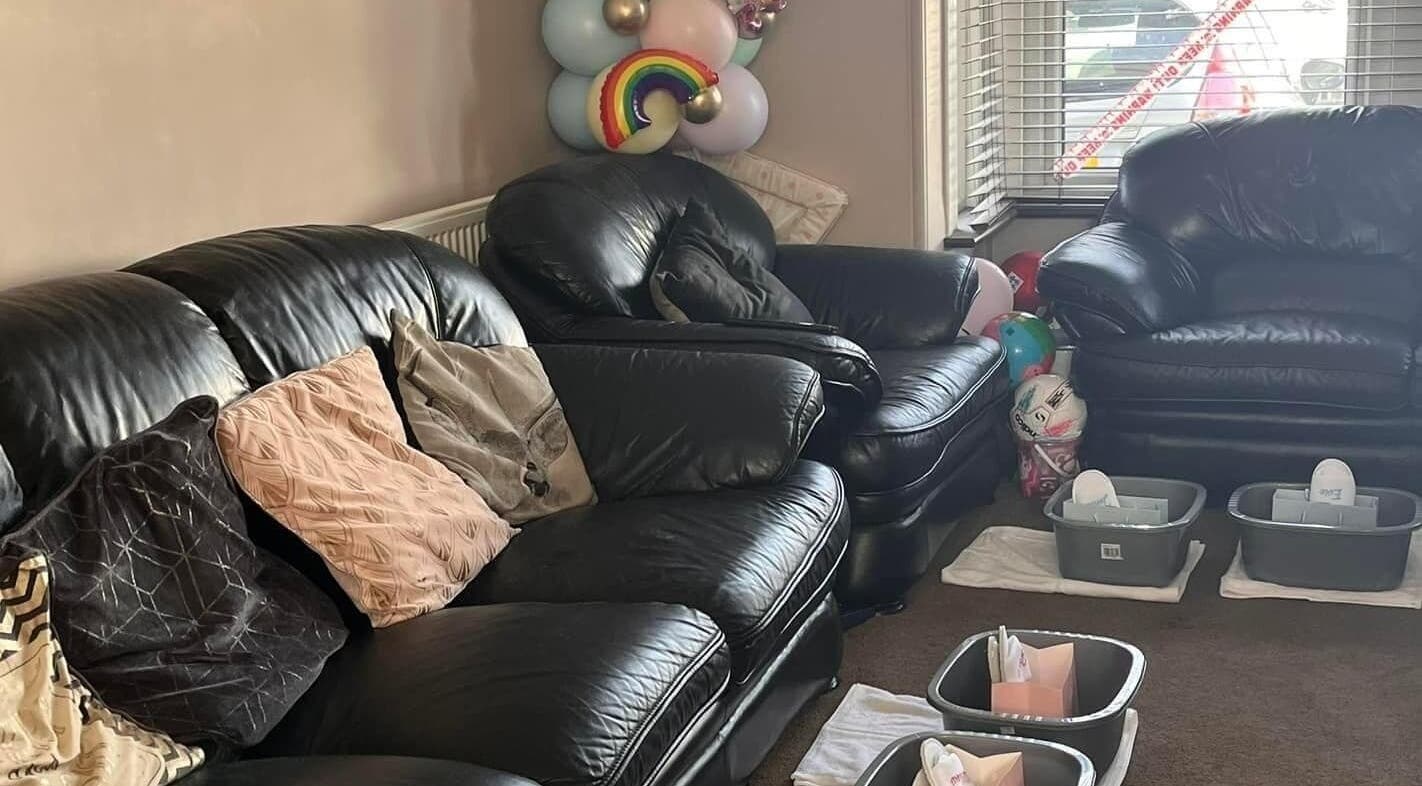 Relaxing lounge area at Reflexions in Hockley, England, GB, featuring plush seating and soothing decor.