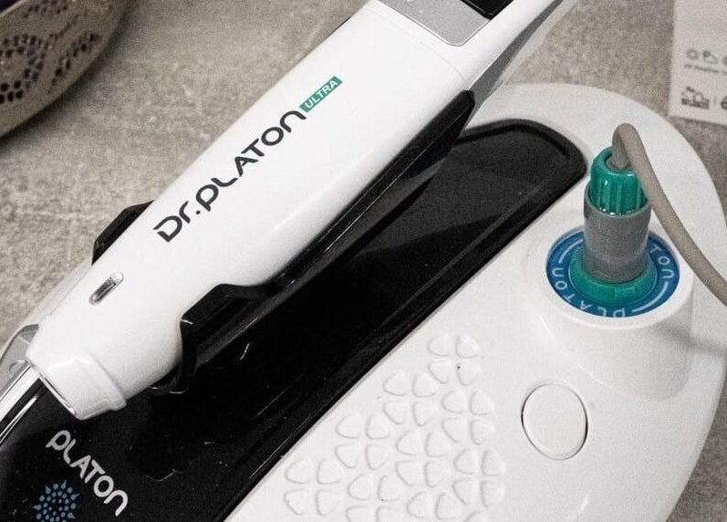 Dr. Platon device at Reflexions in Hockley, England, GB enhancing beauty treatments.