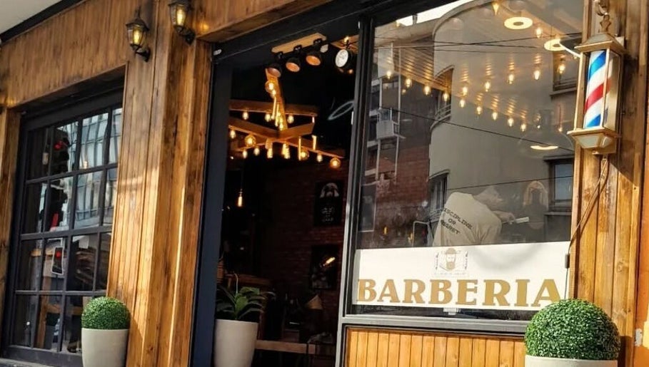 Barbero Viña del Mar image 1
