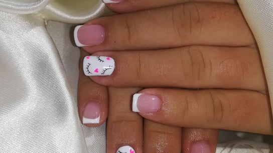 Claumar Nails Spa and Boutique
