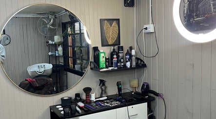 RIGGS BARBER