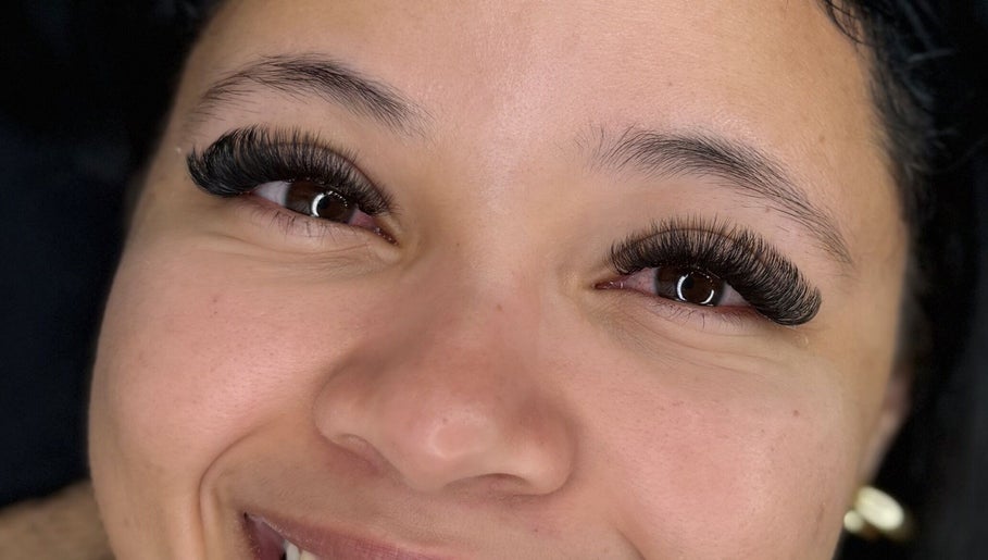 DDlashes and brows obrázek 1