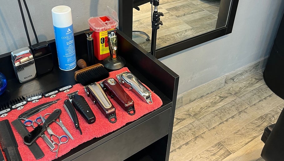 Gonza Barber, bilde 1