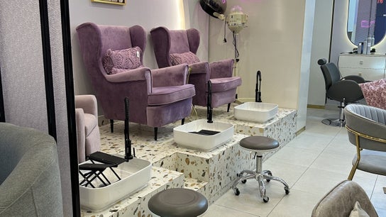 Purple Nail Spa