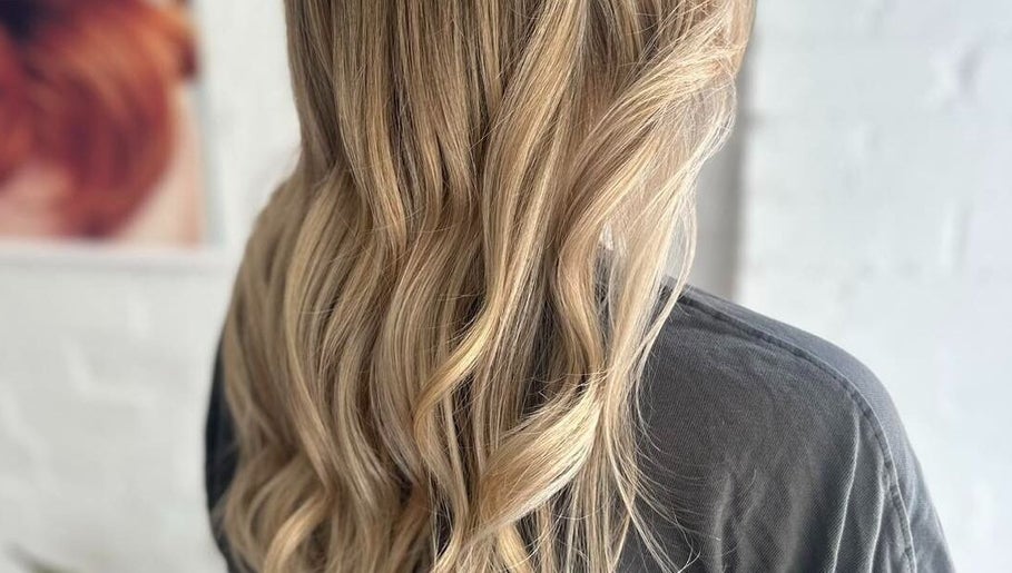 Jacki's Hair Lounge изображение 1