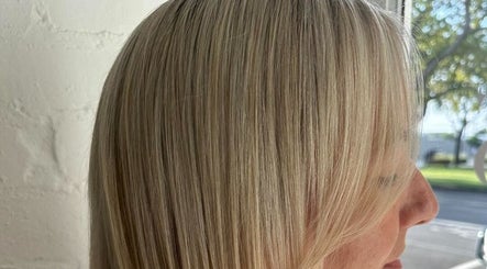Jacki's Hair Lounge изображение 2