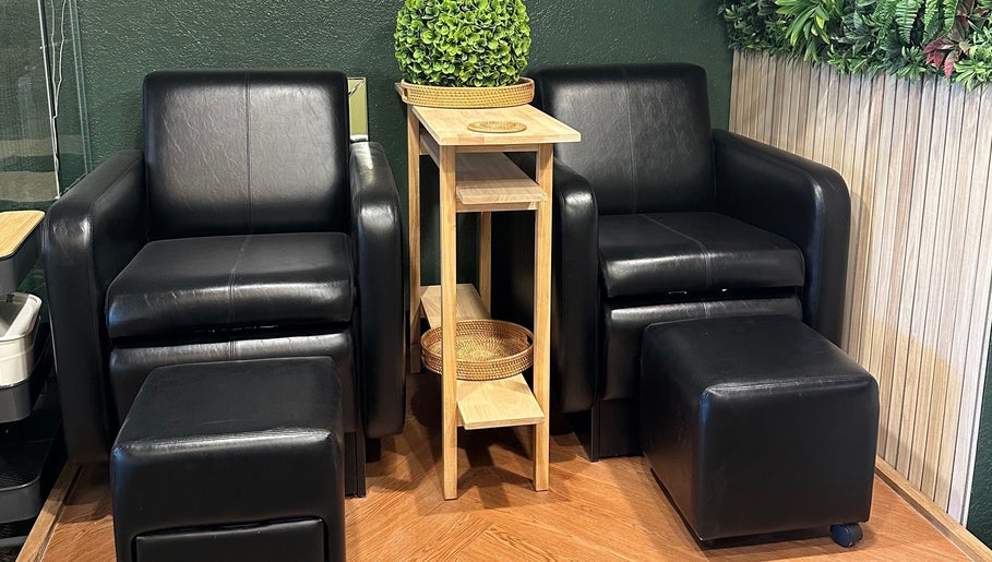Immagine 1, Envy Nail Bar