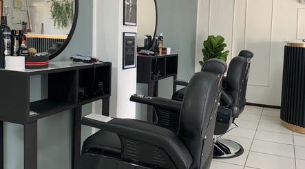 Christos Barbershop