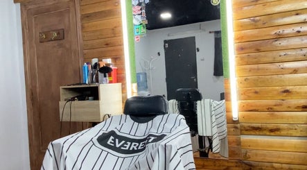 รูปภาพ 570 Barber Studio 2