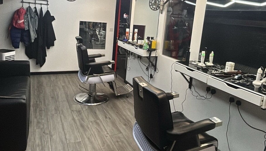Barber Alex image 1