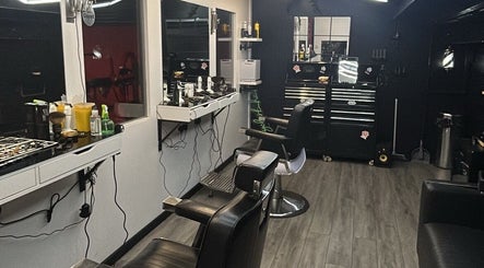 Barber Alex image 2