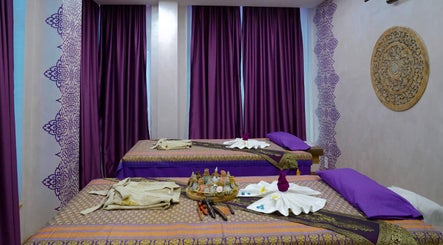 Луксозен масажен салон в Wai Thai Тайландски масаж, София, Област София, BG с две масажни легла.