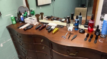 Professional barber tools on a wooden dresser at Anderson.Fadezz, Rockford, Illinois, US.