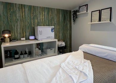 Relaxing treatment room at Libertys Wellness Retreat in Melton Mowbray, England, GB with cozy decor and soothing ambiance.