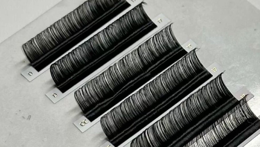 Axe Lashes afbeelding 1