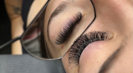 Axe Lashes afbeelding 3